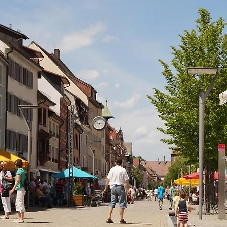 Loft Style - Historic Old Town Apartman *